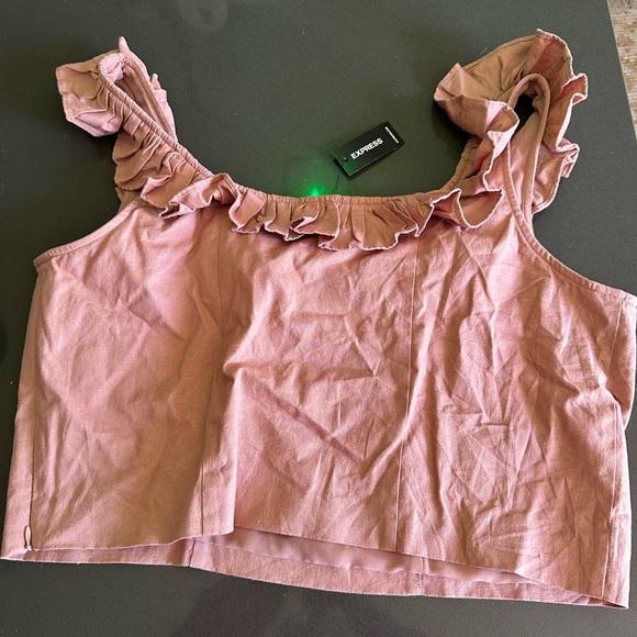 Express Ruffle Tank - Picture 2 of 3